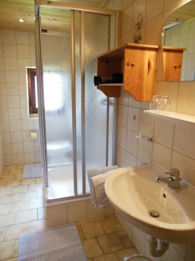 Gaestehaus Gruenbacher Kössen Exteriör bild